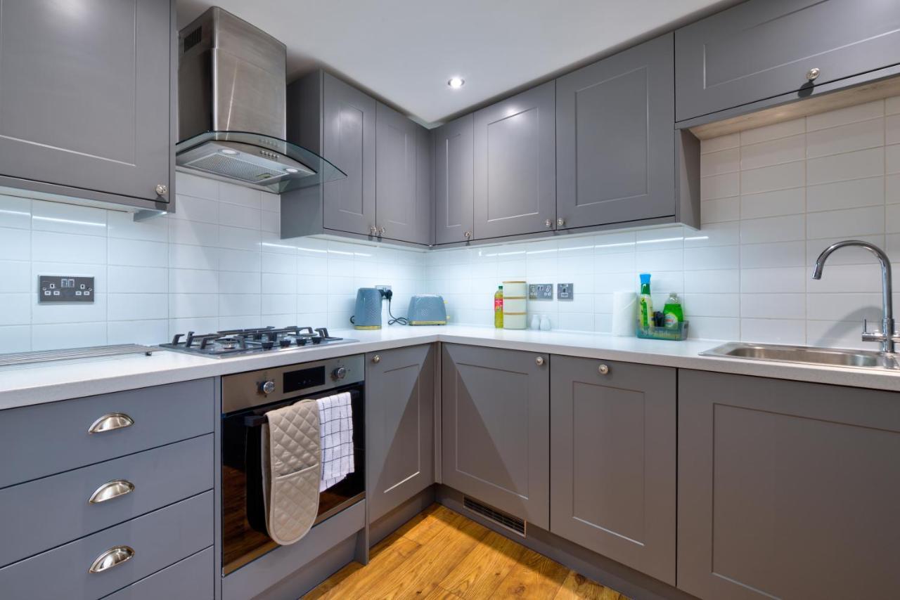 Stamford Central Stay - Stylish 2-Bed Apartment With Wifi Kültér fotó