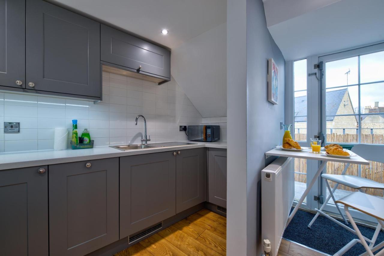Stamford Central Stay - Stylish 2-Bed Apartment With Wifi Kültér fotó